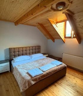 Diber House | Bujtina Oxhaku i Docit