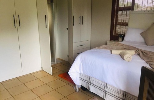 Port Edward Bed & Breakfast | Bujumbura Guest House