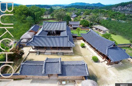 Andong Bed & Breakfast | Bukchondaek