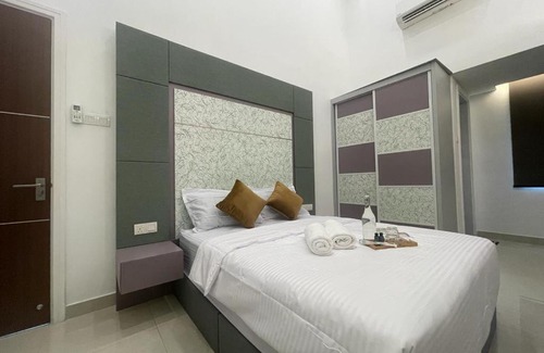 Sri Petaling House | Bukit Jalil Luxury Home Stay