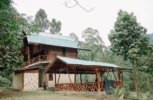 Bohorok House | Bukit Lawang Batu Kapal Rimba House