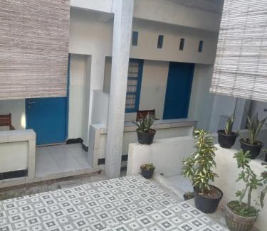 Kecamatan Praya Barat Daya House | bulan homestay