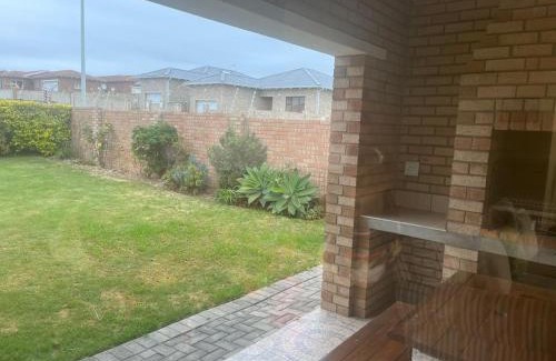 Bluewater Bay House | Buliso Homestay