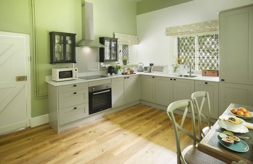 Eaton Mascott Cottage | Bull Hollow Cottage - sleeps 2 guests