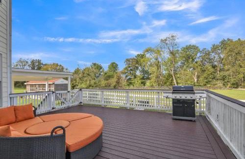 Haymarket House | Bull Run Estate- Luxury Retreat with Scenic Views home
