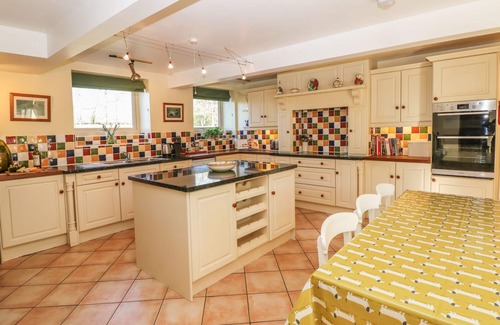 Millhouse Green Cottage | BULLACE BARN, pet friendly, with a garden in Millhouse Green