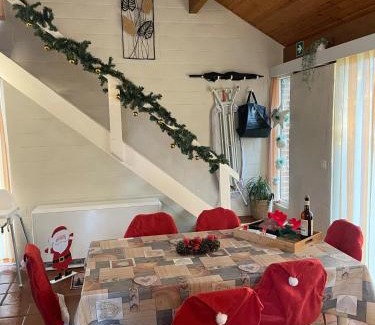 Hastiere Ski Chalet | Bulle ivoire