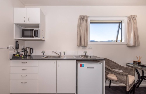 Westport Hotel | Buller Bridge Motel