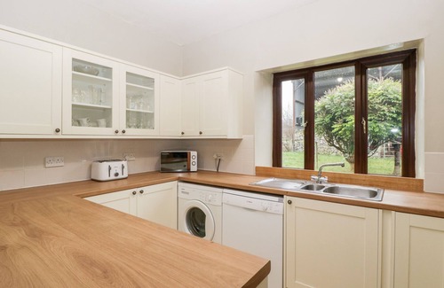 Mortimers Cross Cottage | Bullfinch Cottage