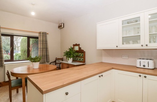Mortimers Cross Cottage | Bullfinch Cottage