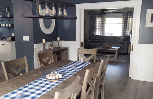 North Berwick House | Bullseye modern farm house 15 minutes to Ogunquit.n