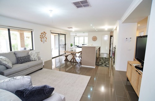 Bundalong House | Bundalong Retreat with NEW alfresco area