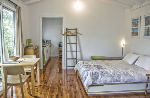 Bundeena Cabin | Bundeena Garden Studio near beaches