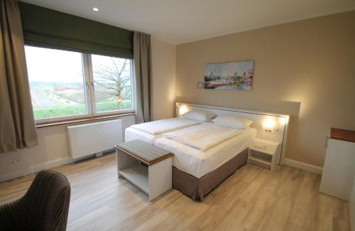 Neuenfelde Hotel | Bundt's Hotel & Gartenrestaurant