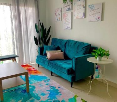 Batu Buruk Apartment | Bunga Homestay Sea View