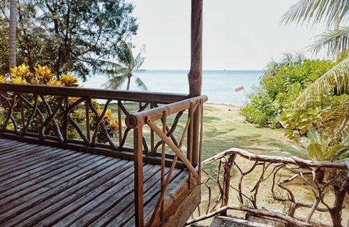 Karimunjawa Islands Cabin | Bunga Jabe Beach