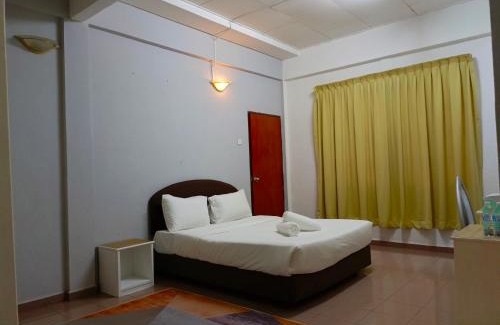 Kampung Permatang Tok Mamat Hotel | Bunga Raya Resort Parit Buntar
