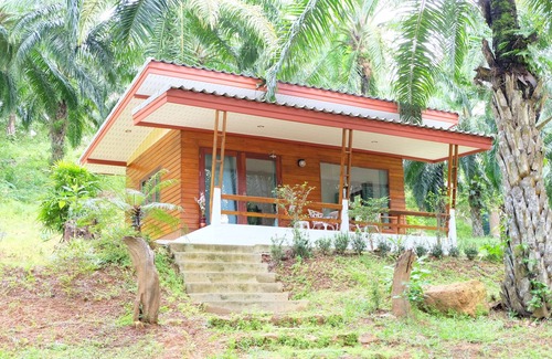 Khlong Thom House | Bungalow near Hot Spring Waterfall