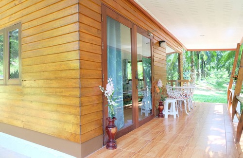 Khlong Thom House | Bungalow near Hot Spring Waterfall