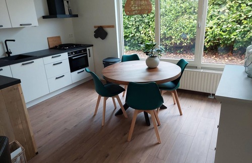 Gasselte House | Bungalow 091 stands in a quiet spot on the Holiday Park the Kremmer. The bungalow is very suitable for those seeking peace and quiet.