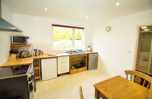 Berwick-upon-Tweed Cottage | Bungalow - 4 Beds 2 Baths - Dog Friendly - Walks