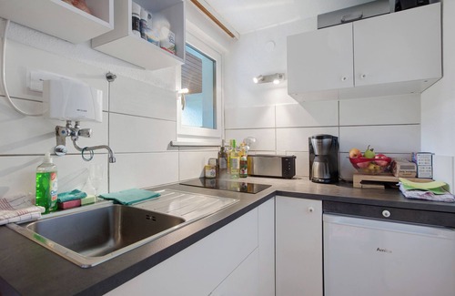 Grafenhausen House | Bungalow 'Angela' with Private Terrace, Shared Garden and Wi-Fi