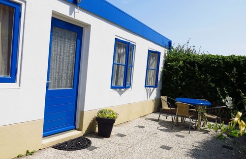 Westkapelle House | Bungalow behind dune/beach, you only hear the sound of the sea!