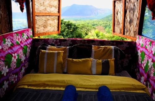 Tanna Island Bed & Breakfast | Bungalow built using local and modern materials — 20 min drive to Yasur Volcano!