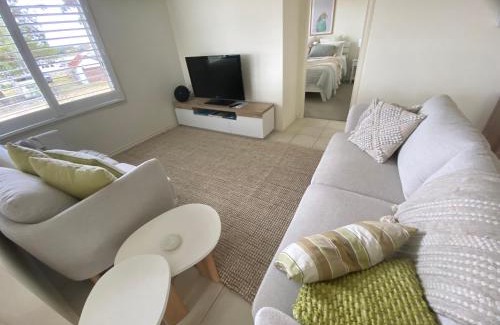 Shoalhaven Heads House | Bungalow by the River