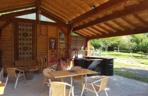 Sedeilhac House | Bungalow charmant près de Sédeilhac avec jardin et terrasse