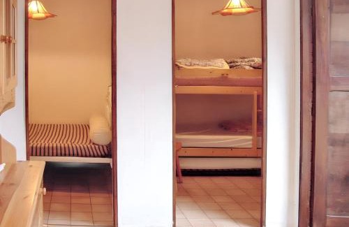 Escaro House | Bungalow confortable à Escaro avec piscine partagée