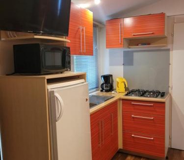 Ivry-la-Bataille Other | Bungalow cosy pour 6 personnes