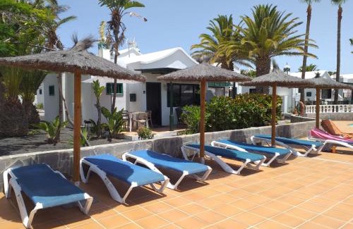 Los Pocillos Apartment | Bungalow DALAI - Pool view- Good wifi