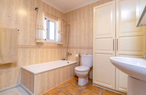El Fondo de les Neus House | Bungalow on exclusive estate with 2 houses, pool, park and beautiful views