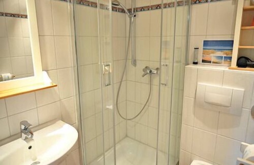 Dierhagen Strand House | Bungalow for 2 guests with 30m² in Dierhagen (265339)