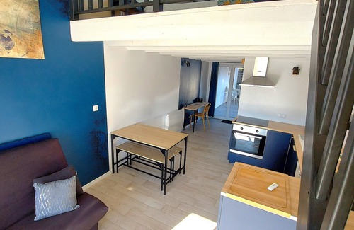 Les Herbiers House | BUNGALOW house with mezzanine and exterior, sleeps 2 to 4, 10km from Puy du Fou