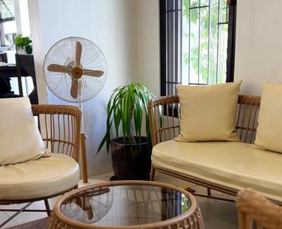 Amadeo House | Bungalow House with Pool and Jacuzzi near Tagaytay City
