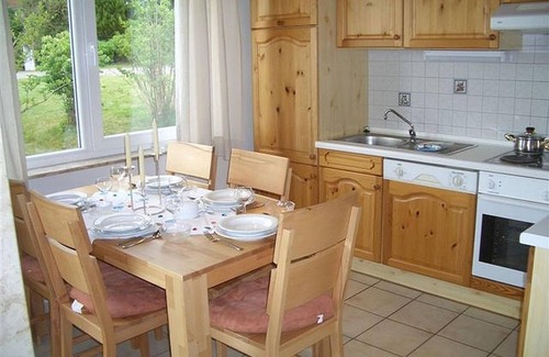 Uslar House | Bungalow im Feriendorf Uslar mit Gartenterrasse