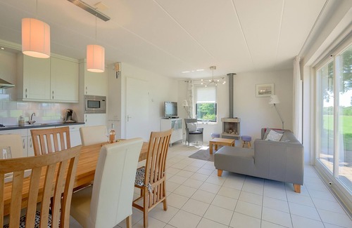 Sondel House | Bungalow in Sondel near Slotermeer Lake