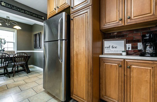 Shullsburg House | Bungalow in the Burg - 1 block from downtown