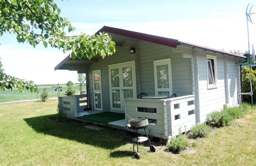 Wrzosowo House | Bungalow in Wrzosowo near Baltic Sea Beach