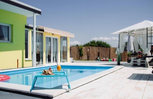 Stari Banovci House | Bungalow Lux