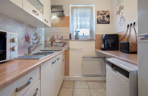 Ueckermuende House | Bungalow 'Meerjungfrau' with Sea View, Private Terrace and Wi-Fi