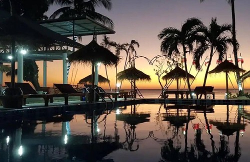 Koh Lan Ski Chalet | Bungalow Near by Beach El Pillax Lanta Resort