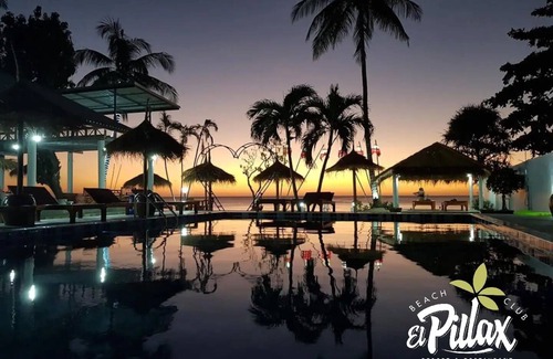 Koh Lan Ski Chalet | Bungalow near by beach El Pillax Lanta Resort