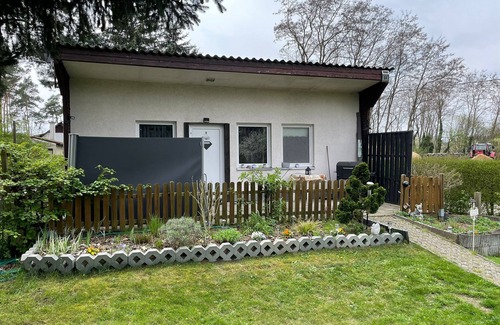 Goyatz House | Bungalow near the lake