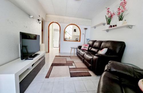San Luis House | Bungalow near the Salt Lakes of Torrevieja and La Mata and their beaches