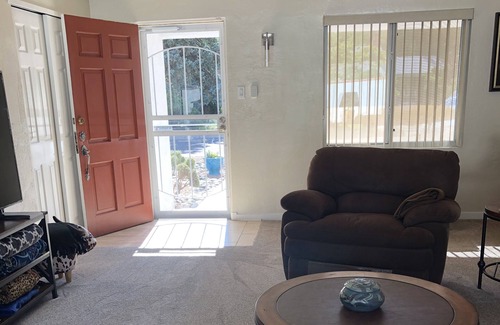 Nob Hill House | Bungalow Near UNMH and other hospitals