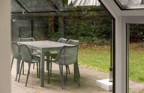 Borger House | Bungalow nr Nature Reserve