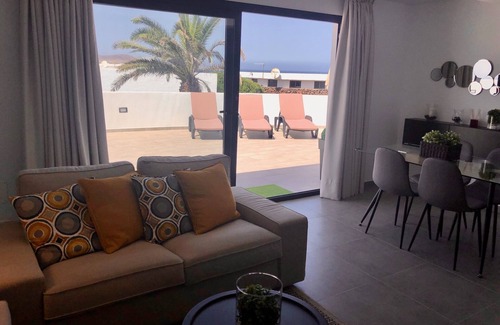 Urbanizacion Famara House | Bungalow one step away from Famara beach, spacious and totally new.